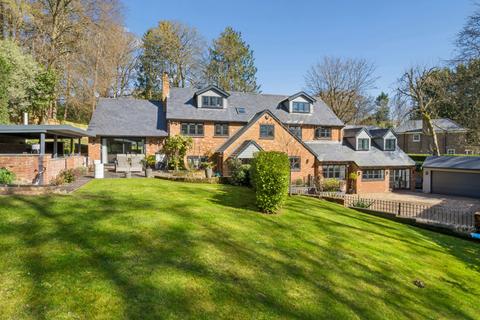 6 bedroom detached house for sale, Manor Road, Penn, HP10