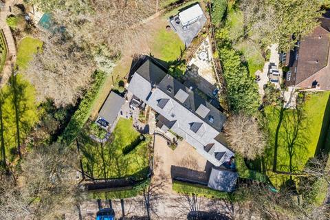 6 bedroom detached house for sale, Manor Road, Penn, HP10