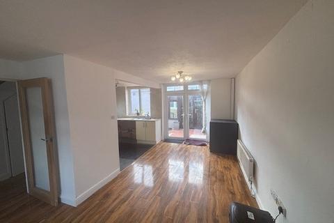 3 bedroom end of terrace house to rent, Boxley Drive, West Bridgford, NOTTINGHAM