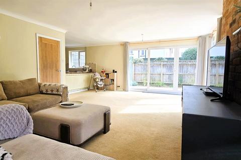 undefined, Cherry Tree Road, Woodbridge
