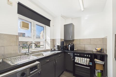 1 bedroom apartment to rent, Boulogne House, Bermondsey