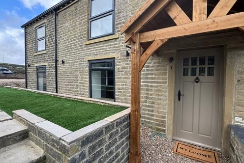 3 bedroom end of terrace house for sale, Black Edge Lane, Denholme, Bradford
