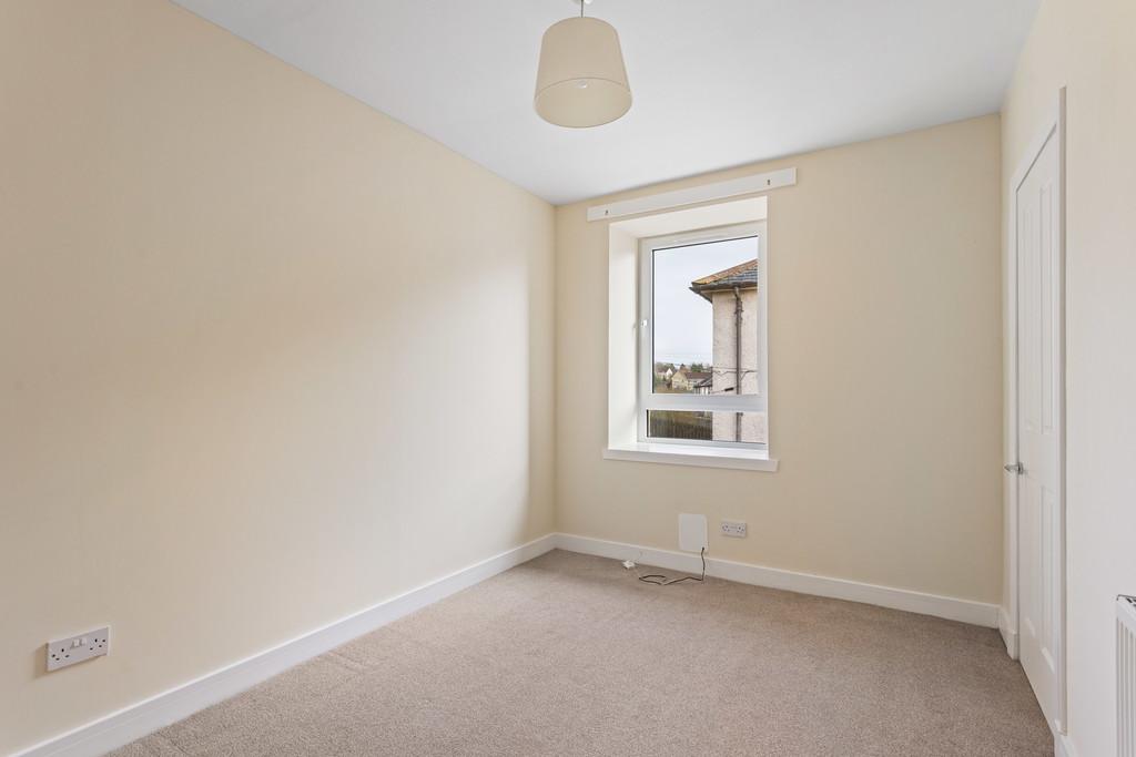 64 Stuart Terrace 16