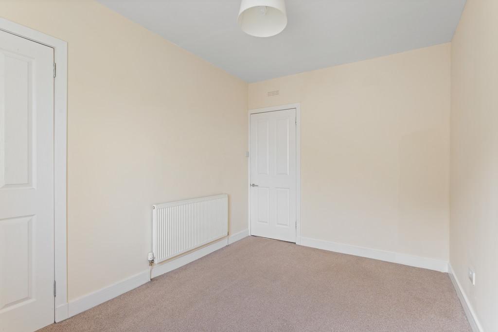 64 Stuart Terrace 17