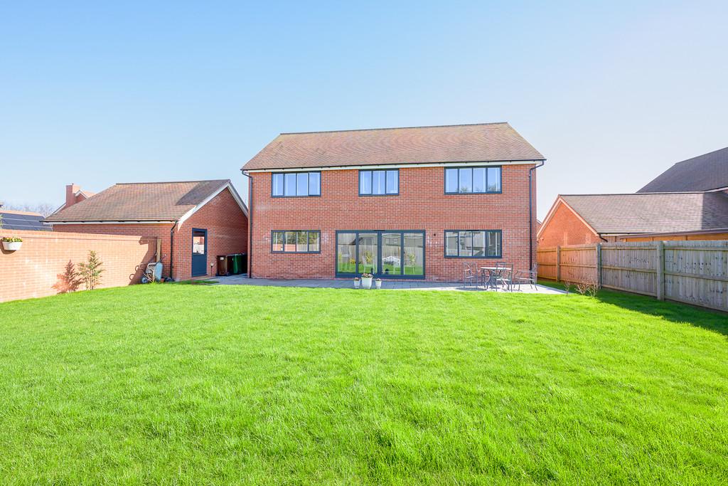 Meadow Edge Exteriors-2