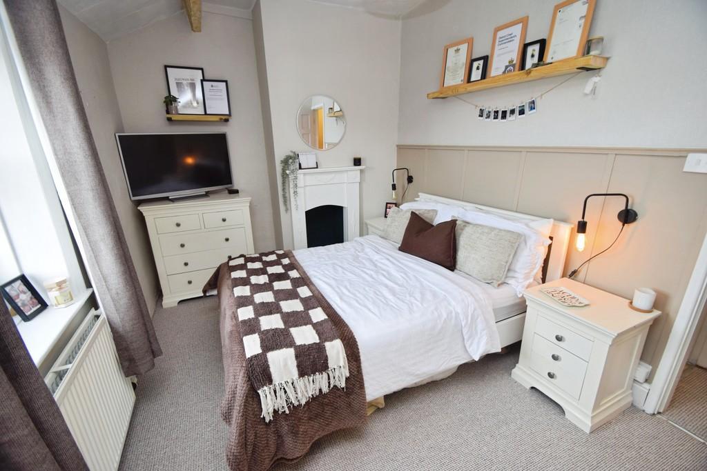 485e42dd-Bedroom