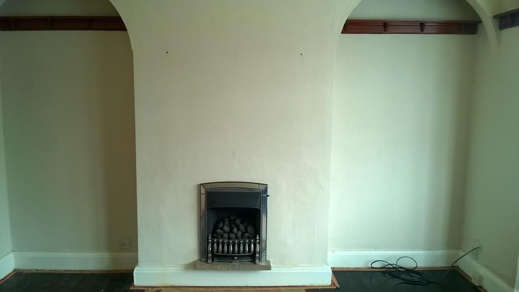Lounge to Fireplace