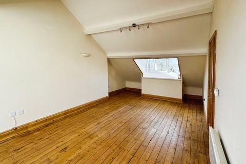 2 bedroom apartment for sale, 4 Buckstone Drive, Leeds LS19