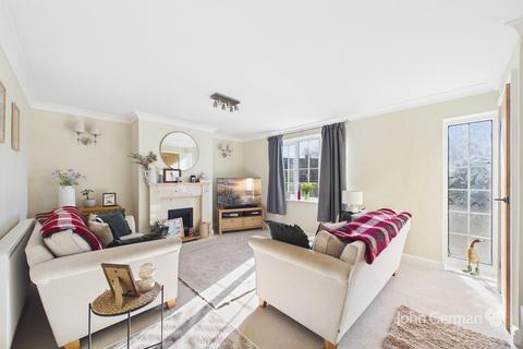 undefined, The Crescent, Mayfield
