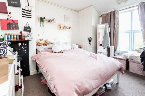 3 bedroom terraced house for sale, Westfield Road, Wellingborough NN8