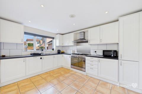 5 bedroom detached house for sale, Chandlers Croft, Ibstock