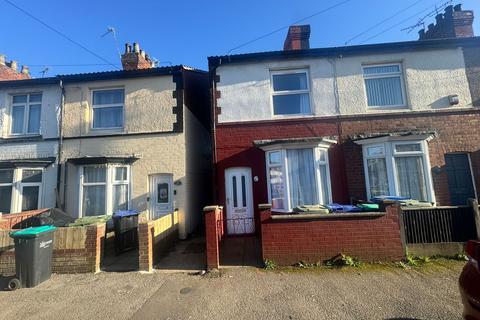 2 bedroom house to rent, Howard Road, Mansfield, NG19