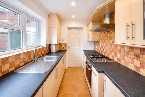 2 bedroom semi-detached house to rent, Queen Street, Boston, PE21