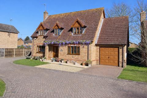 4 bedroom detached house for sale, Wisteria Close, Spalding