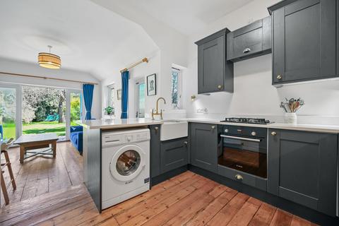 2 bedroom ground floor flat for sale, Harrow View, Harrow