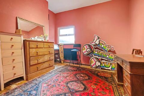 4 bedroom terraced house for sale, Clare Road, Manchester M19