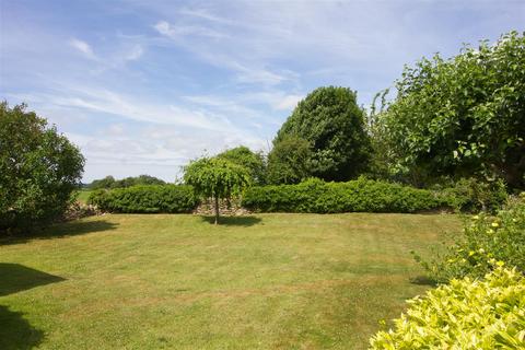 6 bedroom house for sale, Fourways, Alderton
