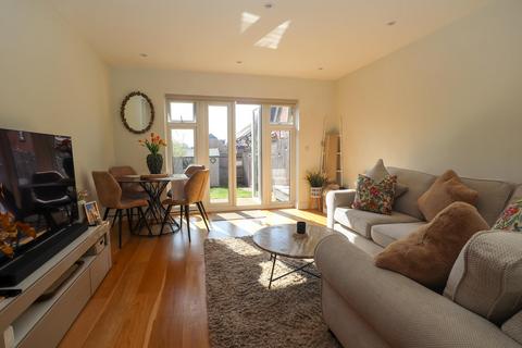 undefined, Woodview Way, Caterham