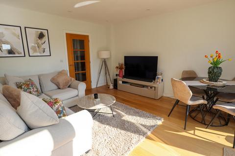 undefined, Woodview Way, Caterham