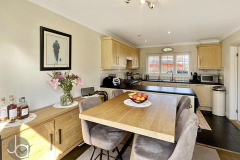 3 bedroom link detached house for sale, Wadley Close, Tiptree, Colchester