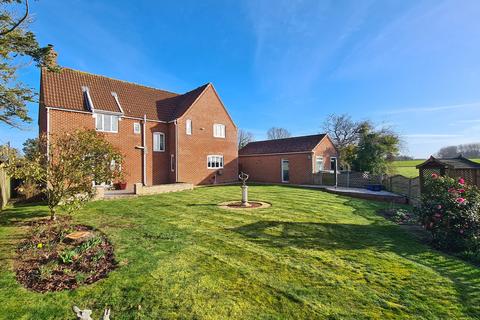 undefined, Woodview, Worstead