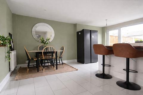 2 bedroom terraced house for sale, Bijou Close, Tiptree