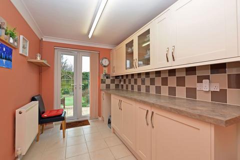 2 bedroom semi-detached bungalow for sale, Eastfields Close, King's Lynn PE30