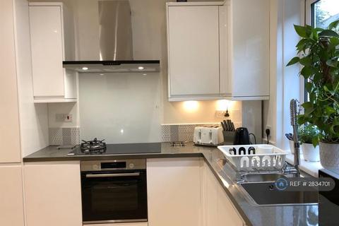 3 bedroom terraced house to rent, Fentonville Street, Sheffield, S11