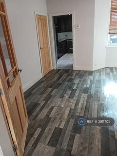 2 bedroom terraced house to rent, Milnthorpe St, Salford, M6