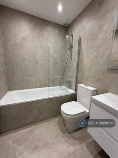 3 bedroom flat to rent, Edgwarebury Lane, Edgware, HA8
