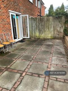 3 bedroom semi-detached house to rent, New Ashby Road, Loughborough, LE11