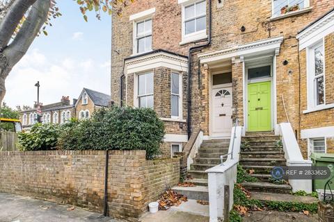 1 bedroom end of terrace house to rent, Bushey Hill Road, London, SE5