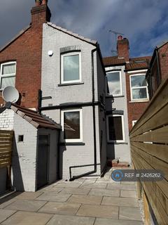 2 bedroom terraced house to rent, Burton Avenue, Doncaster, DN4