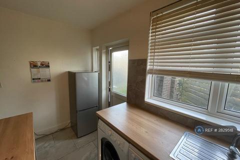 undefined, Shelley Avenue, Greenford, UB6