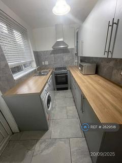undefined, Shelley Avenue, Greenford, UB6