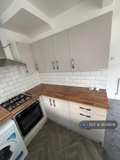 3 bedroom semi-detached house to rent, North Avenue, Blackpool, FY3