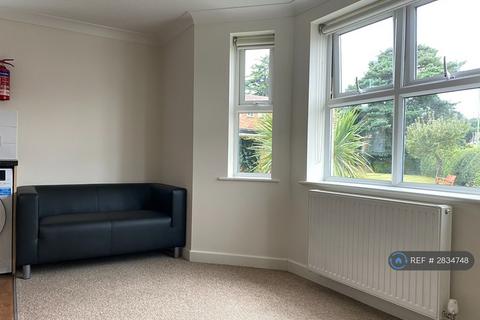 1 bedroom flat to rent, Conel Court, Bournemouth, BH9