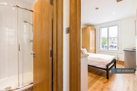 undefined, St Johns Road, Richmond, TW9