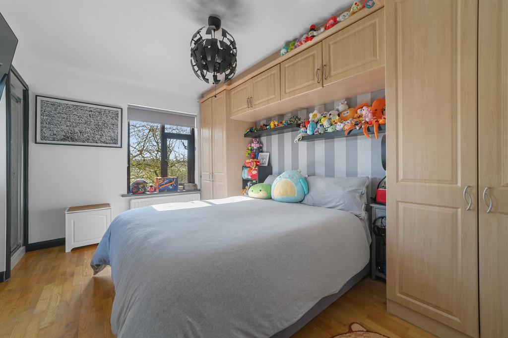Mill Hill-bedroom
