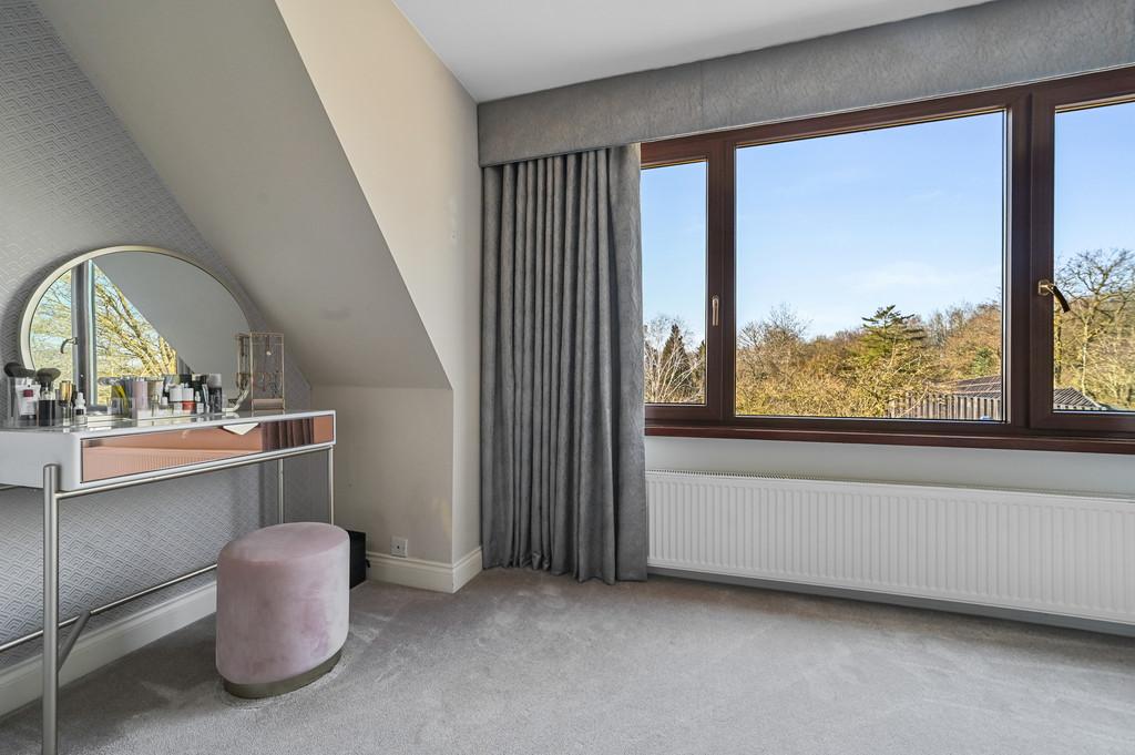 Mill Hill-bedroom