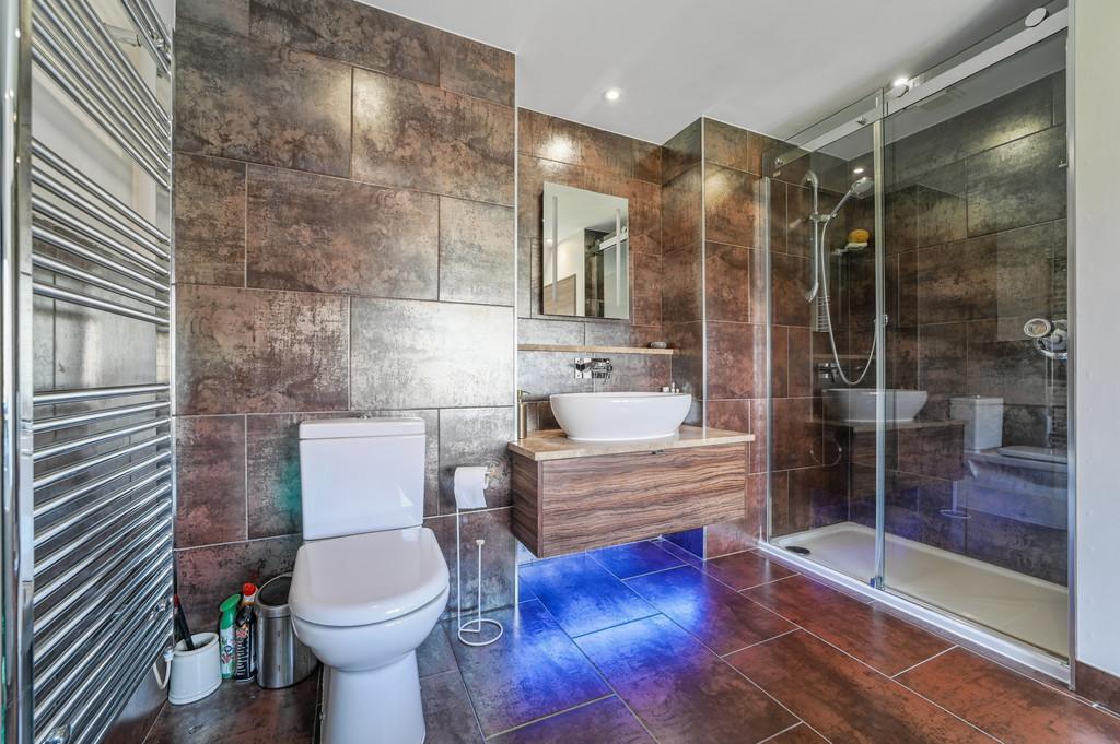 Mill Hill-bathroom