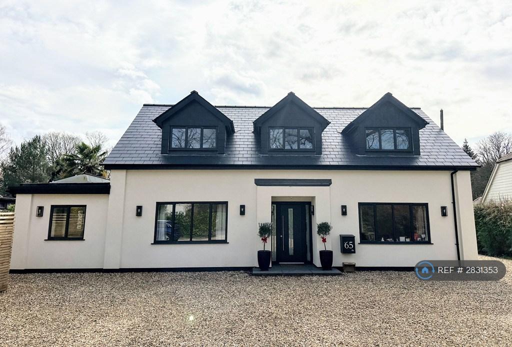 Annexe Is Left Hand Side Of The House