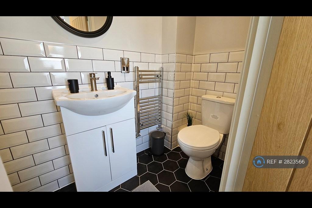 Room 3 Ensuite