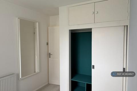 1 bedroom flat to rent, Lovelace Road, Surbiton, KT6