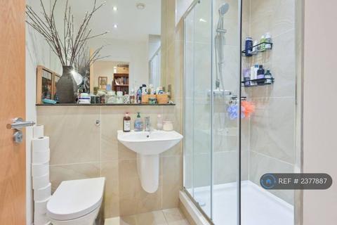 Studio to rent, Carnegie House, Harrow, HA1