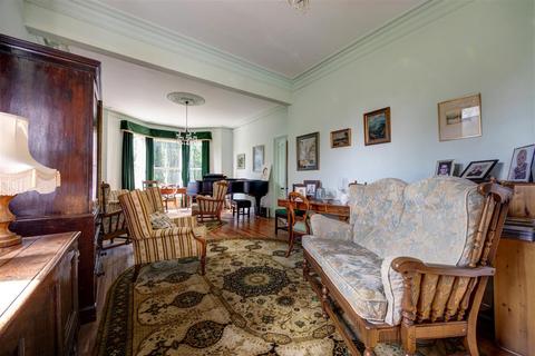 undefined, Chesham, High Bentham