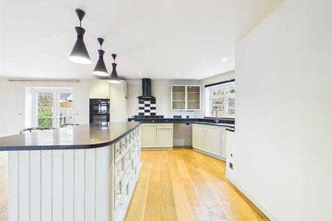 3 bedroom detached house for sale, Tavistock Road, Cornwall PL15