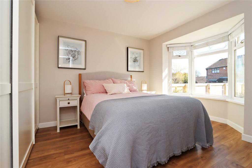 Bedroom 1 Pic 1