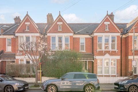 2 bedroom flat to rent, Yukon Road, Clapham South, London, SW12