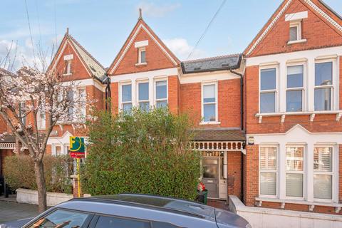2 bedroom flat to rent, Yukon Road, Clapham South, London, SW12